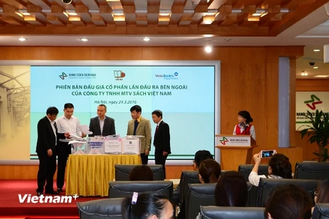 Công ty Sách Việt Nam thực hiện IPO, ngày 24/3. (Ảnh: HNX)