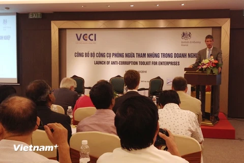 Hội thảo công bố Bộ công cụ Hướng dẫn phòng ngừa tham nhũng trong doanh nghiệp, ngày 21/10. (Ảnh: PV/Vietnam+)