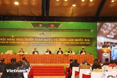 Hội nghị trực tuyến toàn quốc và triển lãm quốc gia. Tổng kết 10 năm thực hiện Nghị quyết Trung ương 7 Khóa X về nông nghiệp, nông dân, nông thôn,” ngày 27/11. (Ảnh: PV/Vietnam+)