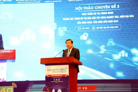Tiến sỹ Nguyễn Thành Phong, Phó Ban Kinh tế Trung ương phát biểu. (Ảnh: Vietnam+)