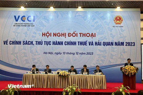 Hội nghị Đối thoại Thường niên với Doanh nghiệp-Năm 2023, do VCCI phối hợp với Bộ Tài chính (Tổng cục Hải quan và Tổng cục Thuế) tổ chức, ngày 13/12. (Ảnh: Vietnam+)