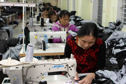 Vốn đầu tư nước ngoài đăng ký vào Việt Nam đạt trên 15 tỷ USD 
