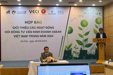 Họp báo về Kỳ họp lần thứ 101 của ASEAN BAC và các hoạt động trong năm 2024, do Hội đồng Tư vấn Kinh doanh ASEAN (ASEAN BAC) tổ chức, ngày 6/9. (Ảnh: Vietnam+)