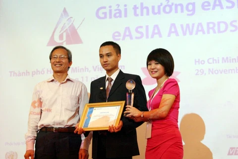 FPT IS đoạt giải thưởng Thương mại điện tử eAsia 