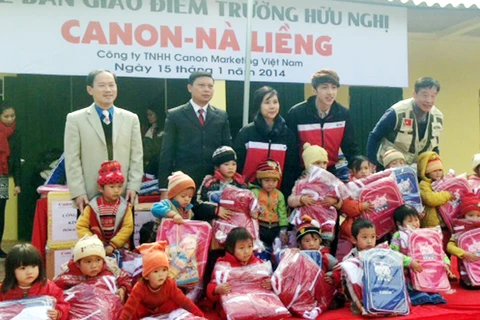 Canon tặng lớp học cho trẻ em vùng khó tỉnh Yên Bái 