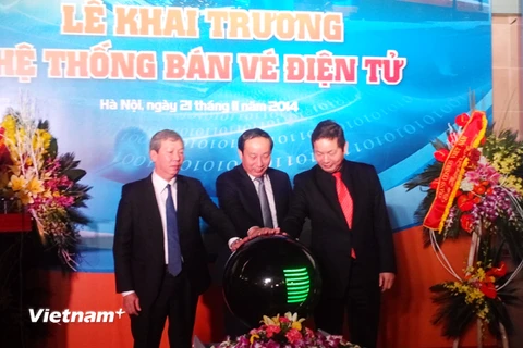 Hệ thống bán vé tàu điện tử đầu tiên của Việt Nam đi vào hoạt động