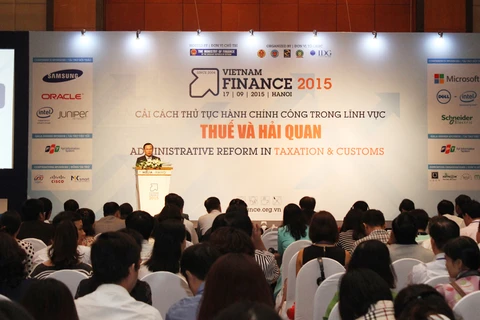 Hội thảo-Triển lãm Vietnam Finance 2015 được kỳ vọng sẽ đưa ra các sáng kiến, công nghệ nhằm làm tốt hơn nữa việc cải cách thủ tục hành chính công trong lĩnh vực thuế và hải quan. (Ảnh: CTV/Vietnam+)