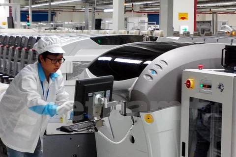 Dây chuyền sản xuất tại nhà máy của Microsoft tại Bắc Ninh. Ảnh được chụp vào năm 2013 khi nhà máy này còn thuộc sở hữu của Nokia. (Ảnh: Trung Hiền/Vietnam+)