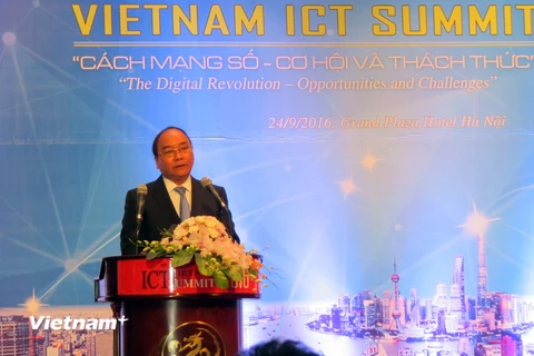 Thủ tướng Chính phủ: Đưa Việt Nam hội nhập thành công và vươn lên vị thế cao trong nền kinh tế số và xã hội thông tin toàn cầu, đó là trách nhiệm lịch sử của chúng ta. (Ảnh: T.H/Vietnam+)