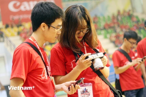 Gần 3.000 người yêu nhiếp ảnh khu vực Hà Nội đăng ký tham gia Canon PhotoMarathon 2016. (Ảnh: T.H/Vietnam+)