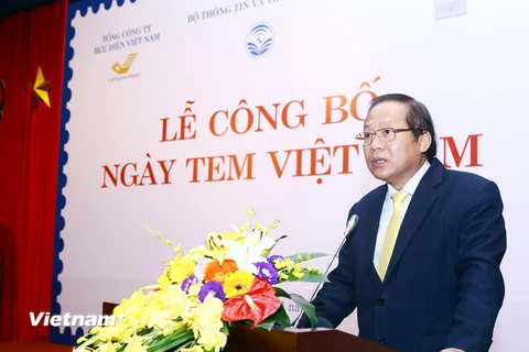 Bộ trưởng Trương Minh Tuấn cho hay, Ngày Tem Việt Nam ra đời sẽ góp phần khẳng định vai trò lịch sử của tem bưu chính. (Ảnh: M.Quyết/Vietnam+)