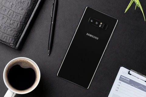 Siêu phẩm Samsung Note 8 sẽ tới tay người dùng vào cuối tháng Chín. (Ảnh: Lazada)