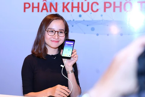 Chiếc smartphone phân khúc giá phổ thông kết nối 4G của Xiaomi được kỳ vọng sẽ tạo nên đột phá tại thị trường thiết bị đầu cuối ở Việt Nam. (Ảnh: BTC)