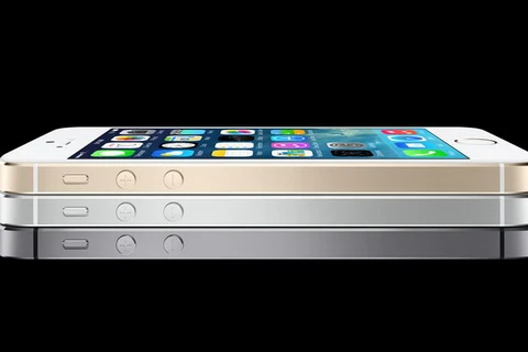 Pin của iPhone 5s và 5c thua xa các đối thủ Android 
