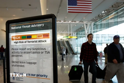 Mỹ tăng cường an ninh tại các sân bay vì lo ngại khủng bố