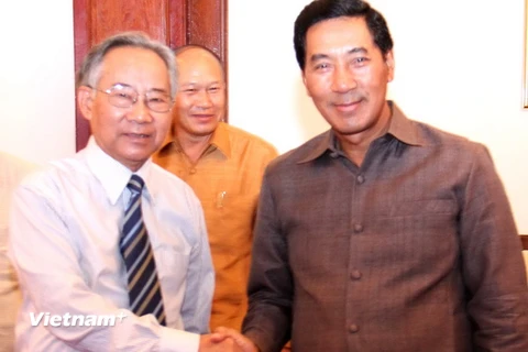 Ủy ban Hòa bình Việt Nam-Lào thúc đẩy quan hệ hợp tác