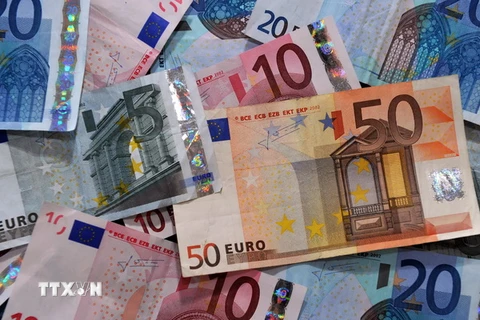 Euro vững giá trước khi Hy Lạp công bố chương trình cải cách 