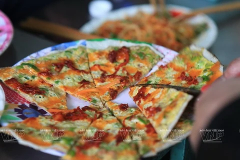 Thưởng thức món "Pizza Việt" ngon tuyệt của người dân Đà Lạt