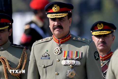 Tướng Raheel Sharif (giữa). (Nguồn: AFP/TTXVN)
