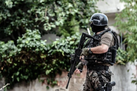 Cảnh sát Thổ Nhĩ Kỳ làm nhiệm vụ trong một vụ đụng độ ở Istanbul hồi tháng ​8. (Nguồn: AFP)
