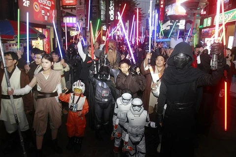 Khán giả nhiệt tình của 'Star Wars' tại Đài Bắc, Đài Loan, Trung Quốc. (Nguồn: AP) 
