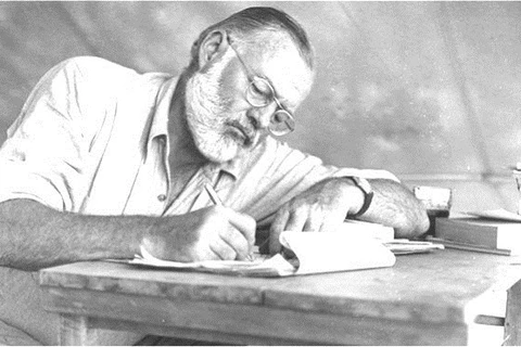 Nhà văn Ernest Hemingway. (Nguồn: biblelessonsite.org)