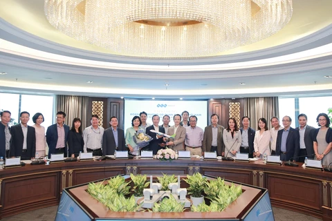 Tập đoàn FLC gặp gỡ và làm việc cùng Đoàn Trưởng các cơ quan đại diện Việt Nam tại nước ngoài nhiệm kỳ 2019-2022.