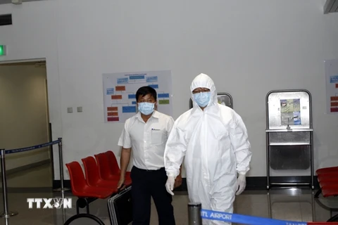 Hai người Nigeria bị sốt không có triệu chứng liên quan đến Ebola