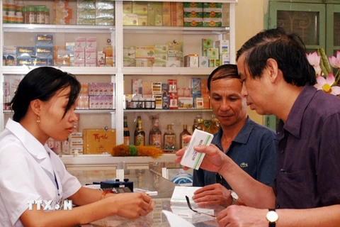 Đình chỉ 41 cơ sở kinh doanh thuốc không phép ở Hà Nội 