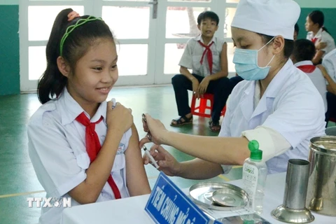 Chiến dịch tiêm vắcxin sởi-Rubella đạt hiệu quả an toàn ở 4 tỉnh-thành