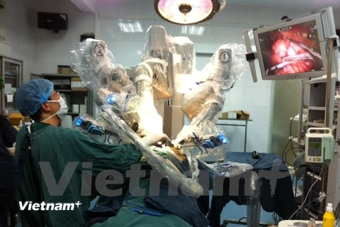 Bệnh viện Nhi TW thực hiện thành công 54 ca phẫu thuật nội soi robot