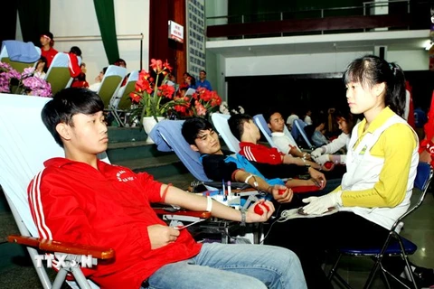Chủ nhật Đỏ đột phá với kết quả thu được 17.700 đơn vị máu 