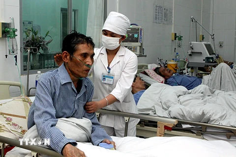 Việt Nam hoàn thành vượt chỉ tiêu cam kết điều trị lao đa kháng thuốc
