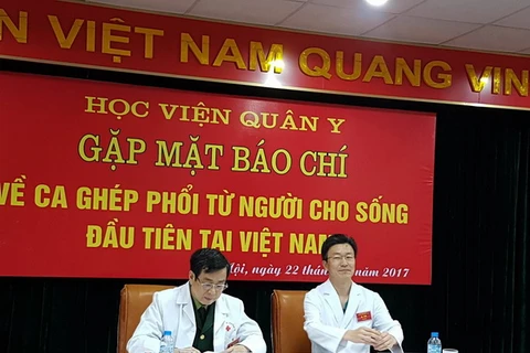 Buổi họp báo công bố ca ghép phổi thành công. (Ảnh: PV/Vietnam+)