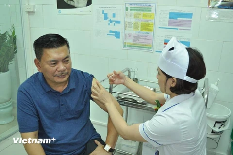 Bệnh viện Bạch Mai khai trương Phòng tư vấn và tiêm chủng vắcxin