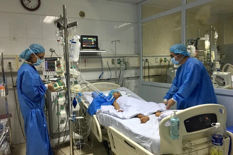 Em bé 8 tuổi sau ca ghép gan tại Bệnh viện Hữu nghị Việt Đức. (Ảnh: PV/Vietnam+)