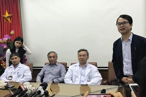 Bác sỹ Nguyễn Hồng Phong (khoa Nhi, Bệnh viện Bạch Mai) chia sẻ. (Ảnh: PV/Vietnam+)