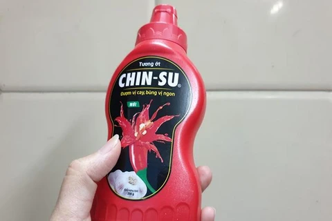 Một mẫu chai tương ớt Chinsu. (Ảnh: PV/Vietnam+)