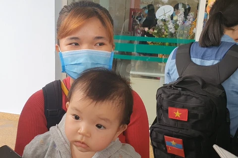 [Video] Chia sẻ của công dân Việt trở về từ Vũ Hán sau 21 ngày cách ly