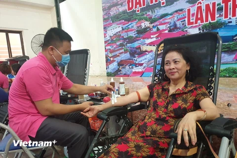 Bà Lưu Lan Hương đã tham gia hiến máu nhân đạo 10 lần. (Ảnh: T.G/Vietnam+)