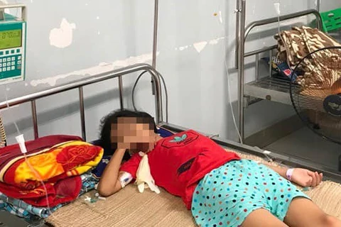 Bệnh nhân đang điều trị tại Bệnh viện Nhi Trung ương. (Ảnh: PV/Vietnam+)