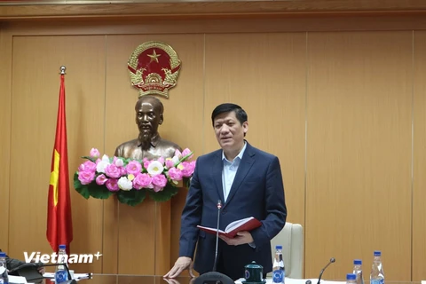 Bộ trưởng Bộ Y tế Nguyễn Thanh Long phát biểu tại cuộc họp trực tuyến. (Ảnh: PV/Vietnam+)