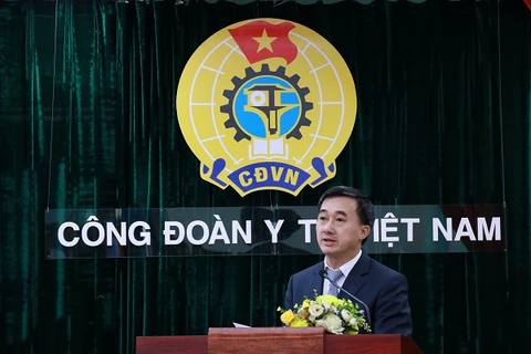 Thứ trưởng Bộ Y tế Trần Văn Thuấn phát biểu tại hội thảo. (Ảnh: PV/Vietnam+)