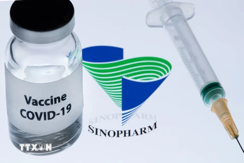 Vaccine ngừa COVID-19 của Tập đoàn dược phẩm Sinopharm, Trung Quốc. (Ảnh: AFP/TTXVN)