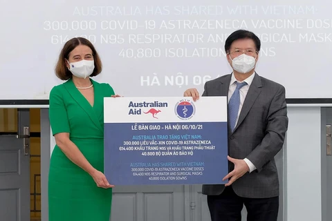 Chính phủ Australia hỗ trợ cho Việt Nam thêm 300.000 liều vaccine COVID-19 AstraZeneca. (Ảnh: PV/Vietnam+)