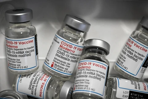 Vaccine ngừa COVID-19 của Hãng dược phẩm Moderna. Ảnh: AFP/TTXVN