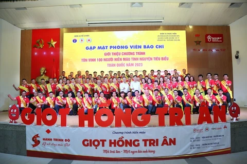 Nhiều hoạt động tôn vinh 100 người hiến máu tiêu biểu toàn quốc năm 2023. (Ảnh: PV/Vietnam+)