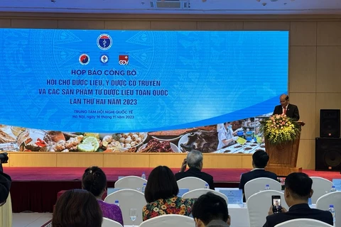 Ông Nguyễn Thế Thịnh - Cục trưởng Cục Quản lý Y Dược cổ truyền (Bộ Y tế) phát biểu tại Buổi họp báo giới thiệu về Hội chợ. (Ảnh: PV/Vietnam+)