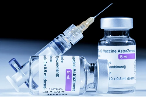 Vaccine ngừa COVID-19 của AstraZeneca. (Ảnh: AFP/TTXVN)