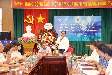 Thứ trưởng Bộ Y tế Trần Văn Thuấn phát biểu tại chương trình. (Ảnh: PV/Vietnam+)